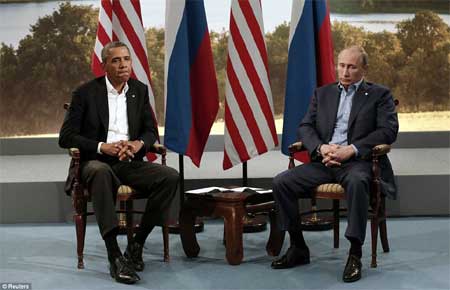 Tổng thống Obama và người đồng nhiệm Nga Putin không mấy vui vẻ tại Hội nghị thượng đỉnh G8 ở Lough Erne, Enniskillen, Bắc Ireland ngày 17/6