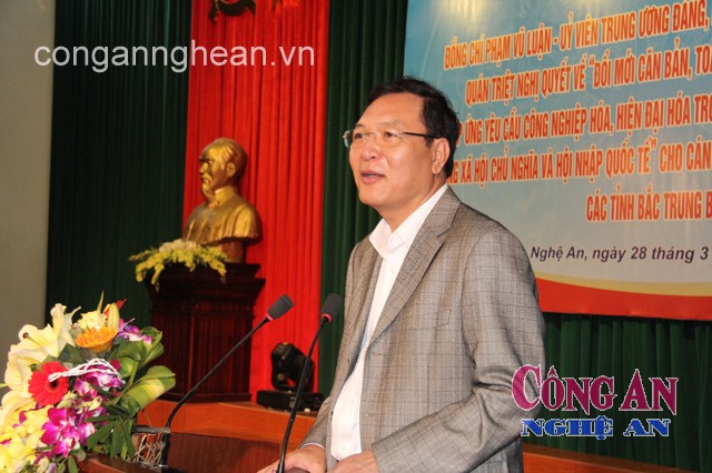 Bộ trưởng Phạm Vũ Luận quán triệt NQ29 cho ngành GD&ĐT Nghệ An - Hà Tĩnh