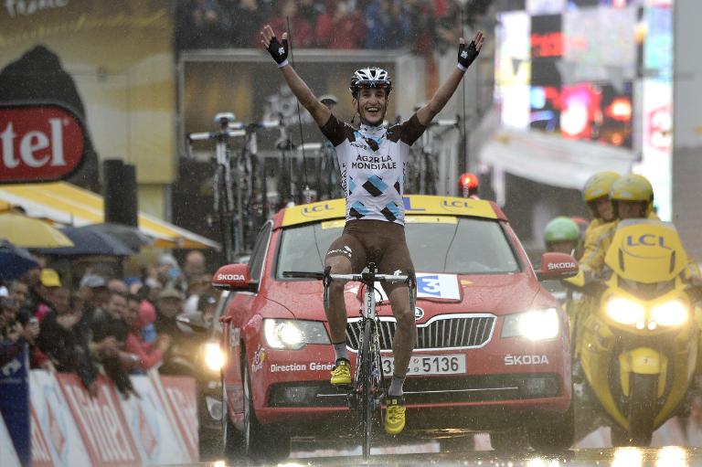 VĐV Blel Kadri Pháp vui mừng khi về đích đầu tiên trong chặng đua thứ tám của Tour de France
