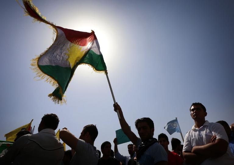 Những người Kurd tại Iraq ủng hộ Đảng Công nhân người Kurd (PKK) biểu tình chống lại các mối đe dọa từ Nhà nước Hồi giáo (IS) tự xưng