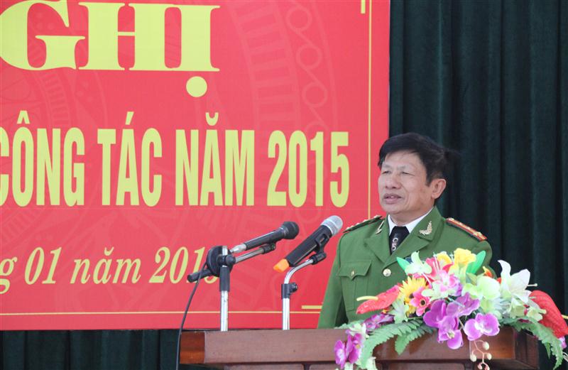 Đại tá Lữ Văn Tường, Phó giám đốc Công an tỉnh phát biểu tại hội nghị