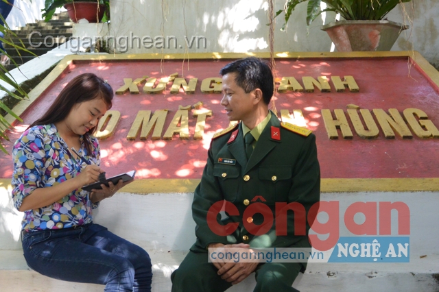Đại úy Trần Văn Thảo, Chính trị viên đảo Mắt trao đổi với phóng viên
