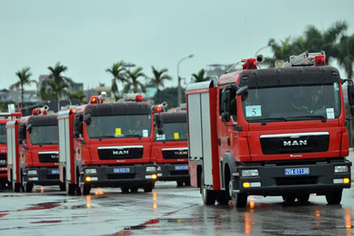 Xe cứu hỏa của Cảnh sát PCCC Hà Nội và Bộ Tư lệnh Thủ đô