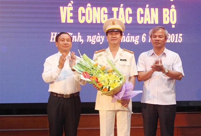 Lãnh đạo tỉnh chúc mừng đồng chí Đại tá Lê Văn Sao                         được bổ nhiệm chức vụ Giám đốc Công an Hà Tĩnh