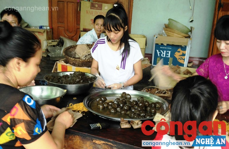 Bánh gai xứ Dừa là sản vật của xã Tường Sơn, huyện Anh Sơn, tỉnh Nghệ An
