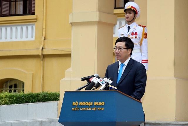 Phó Thủ tướng, Bộ trưởng Ngoại giao Phạm Bình Minh phát biểu tại Lễ thượng cờ ASEAN. Ảnh: VGP/Hải Minh