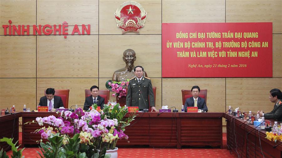 Đồng chí Đại tướng Trần Đại Quang, Uỷ viên Bộ Chính trị, Bộ trưởng Bộ Công an đánh giá cao những thành tích mà tỉnh Nghệ An đạt được trong thời gian qua