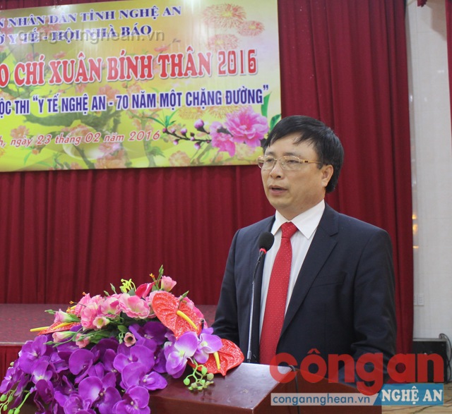 Ông Bùi Đình Long, Giám đốc Sở Y tế Nghệ An phát biểu bế mạc hội nghị.