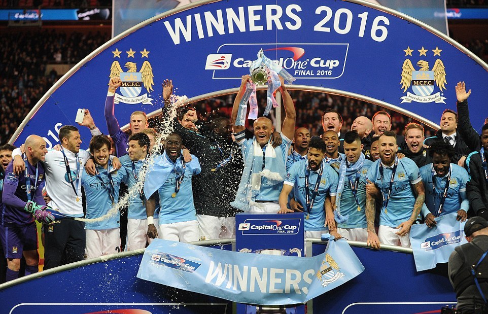  Man City lên ngôi vô địch cúp Liên đoàn Anh