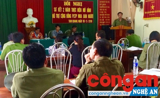 Công an tỉnh và Hội LHPN tỉnh sơ kết 2 năm thực hiện mô hình “Hỗ trợ cộng đồng phòng, chống tội phạm mua bán người” ở xã Tam Quang