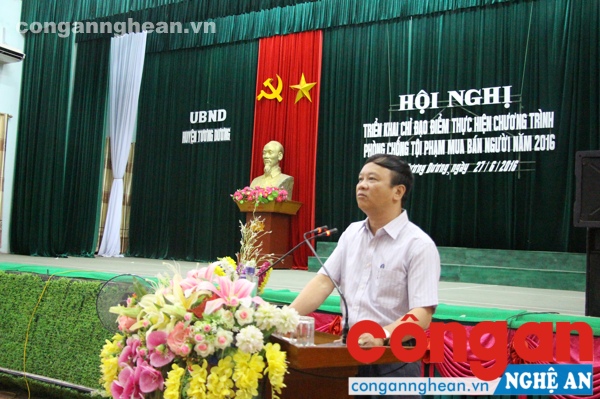 Nguyễn Văn Hải Trưởng ban chỉ đạo phòng chống tội phạm, tệ nạn xã hội và xây dựng phong trào toàn dân bảo vệ ANTQ huyện phát biểu tại hội nghị.