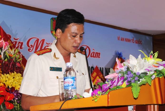 Đồng chí Trung tá Phạm Vũ Cường, Phó trưởng CATP Vinh ôn lại chặng đường 70 năm lực lượng An ninh Công an Thành phố.