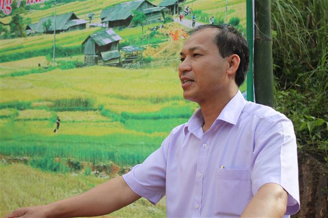 Đồng chí Vi Hòe Bí thư huyện ủy Kỳ Sơn phát biểu tại buổi lễ