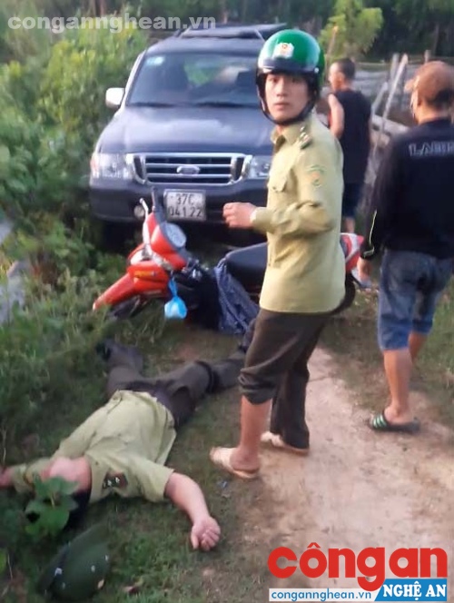 Đồng chí Nguyễn Chí Việt bị thương nặng, ngất xỉu tại chỗ
