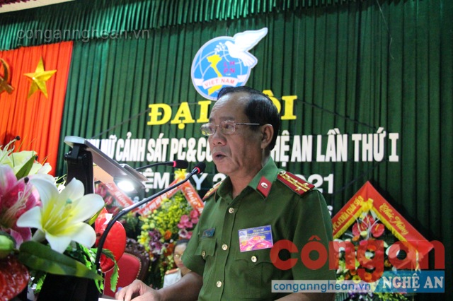 Đại tá Hồ Sỹ Tuấn – Giám đốc Cảnh sát PC&CC tỉnh phát biểu tại hội nghị