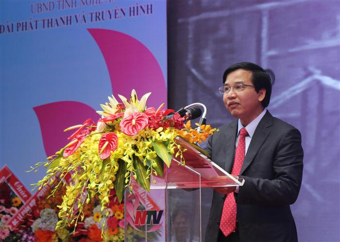 Đồng chí Nguyễn Như Khôi, UVBT tỉnh ủy, Giám đốc Đài PTTH Nghệ An đọc diễn văn khai mạc