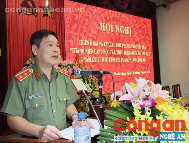 Trung tướng Nguyễn Xuân Mười phát triển tại lễ ký kết