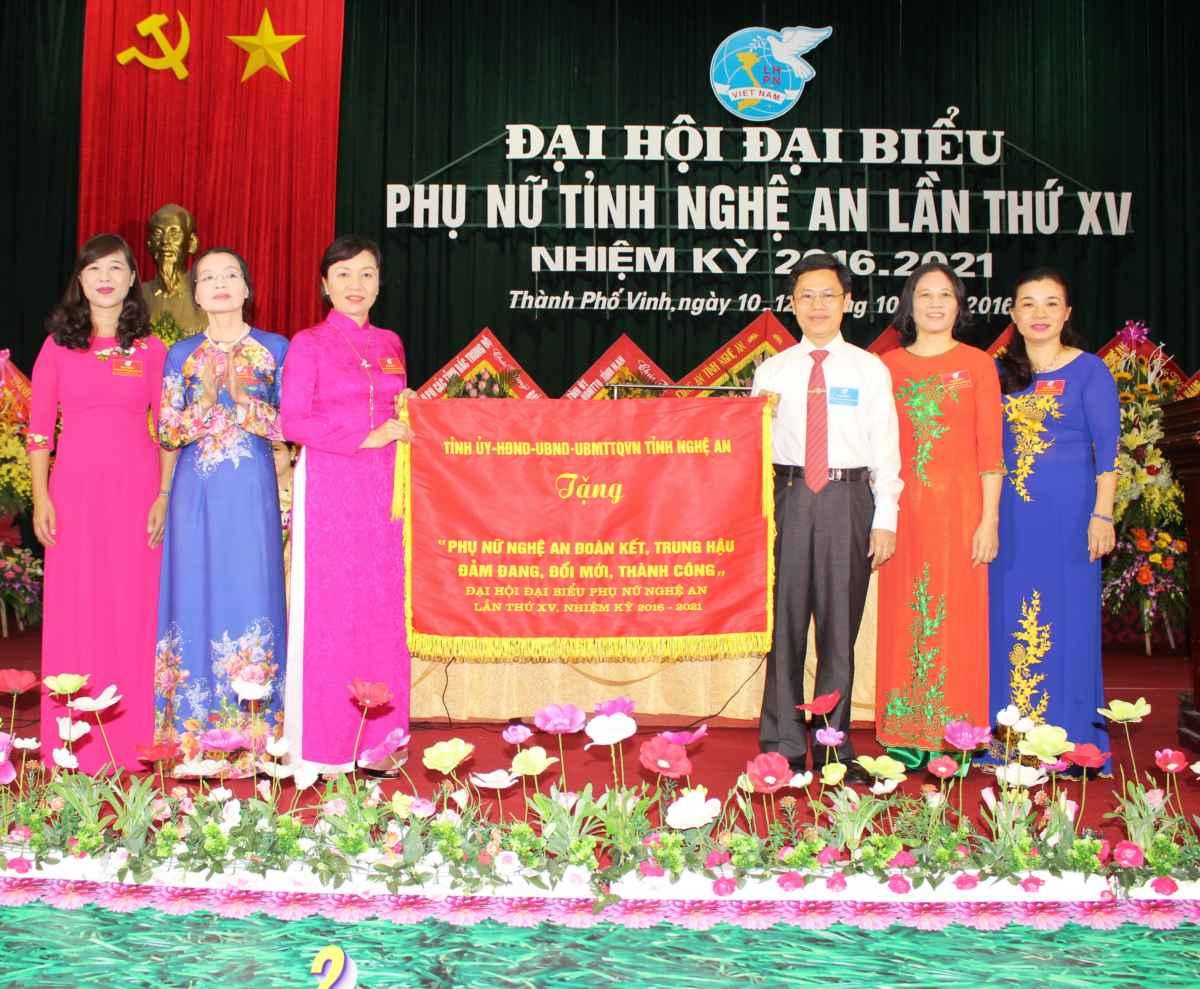 đồng chí Nguyễn Xuân Sơn, Phó Bí thư Thường trực Tỉnh ủy, Chủ tịch HĐND tỉnh