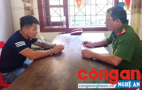 Công an huyện Diễn Châu lấy lời khai đối tượng Nguyễn Huy Lộc