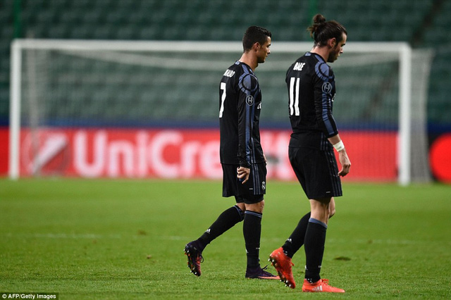 Ronaldo và Bale đã không thể làm nên chiến thắng cho Real Madrid trước Legia Warszawa