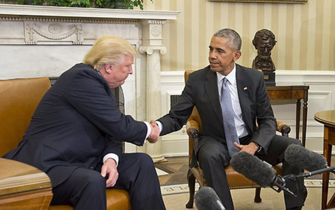Tổng thống đắc cử Donald Trump và Tổng thống Obama tại Phòng Bầu dục (Ảnh: Mathieson Sr./REX/Shutterstock)