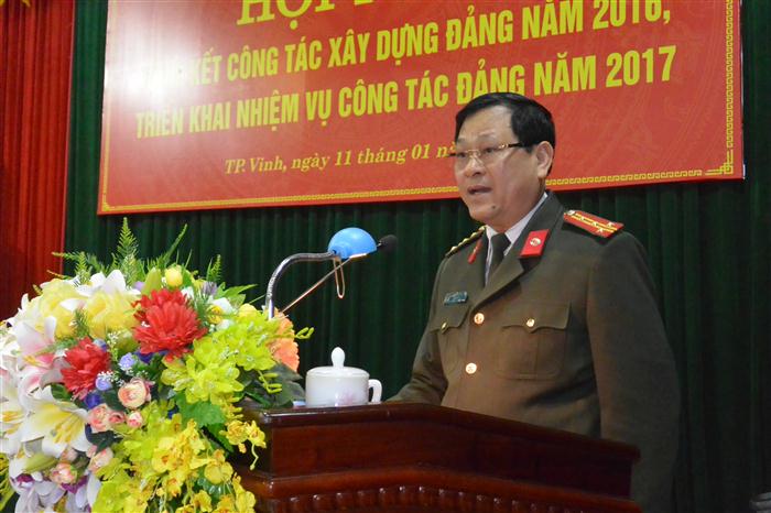Đồng chí Đại tá Nguyễn Hữu Cầu, Ủy viên BTV Tỉnh ủy, Giám đốc Công an tỉnh, Bí thư Đảng ủy