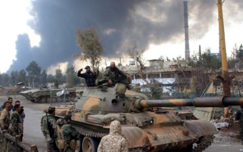 Quân đội Syria tấn công IS. (Ảnh minh họa: Internet)