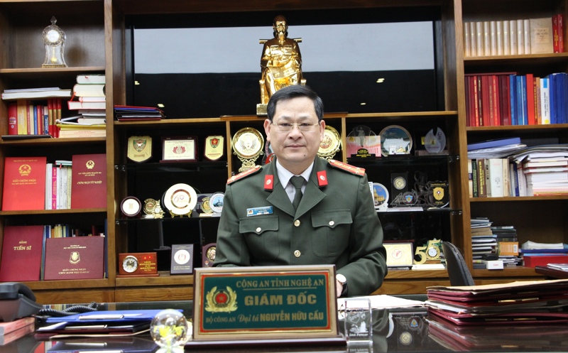 Đồng chí Đại tá Nguyễn Hữu Cầu, Ủy viên Ban Thường vụ Tỉnh ủy, Bí thư Đảng ủy, Giám đốc Công an tỉnh