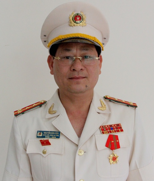 Đ/c Đại tá Nguyễn Hữu Cầu, UV BTV Tỉnh uỷ, Giám đốc Công an tỉnh