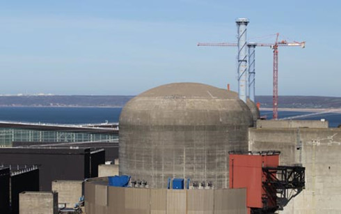 Sự cố tại nhà máy điện hạt nhân Flamanville đã làm dấy lên mối lo trong dân chúng Pháp. (Ảnh: AFP)
