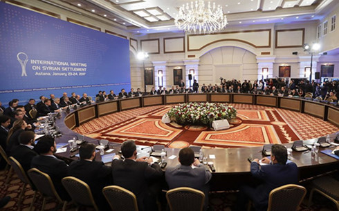 Quang cảnh phiên họp trong khuôn khổ cuộc hòa đàm Syria ở Astana, Kazakhstan. (Ảnh: AP)