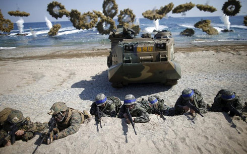 Một cuộc tập trận quân sự chung giữa binh lính Mỹ và Hàn Quốc tại Pohang (Ảnh: AFP)