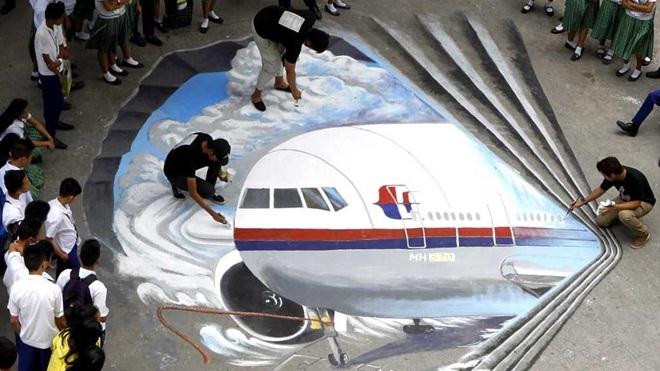 Một bức vẽ chiếc MH-370 tại Malaysia để tưởng nhớ các hành khách trên chuyến bay xấu số