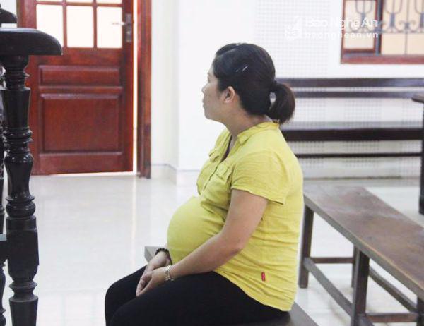 Bị cáo Ngô Thị Hạnh bị tuyên phạt 15 năm tù về tội vận chuyển trái phép chất ma túy