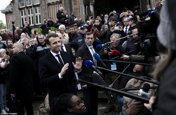 Chiến thắng của ông Macron được đánh giá là không bất ngờ bởi trong các cuộc thăm dò dư luận trước bầu cử, ông luôn giành ưu thế áp đảo trước bà Le Pen. (Ảnh : Getty)