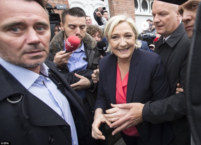 Bà Marine Le Pen cho rằng dù thất bại nhưng 