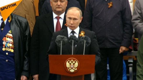 Tổng thống Putin phát biểu tại lễ duyệt binh.