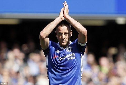 Hợp đồng của Terry với đội bóng sẽ hết hạn vào cuối mùa, vì vậy đây là lần cuối cùng anh được sa sân tại Stamford Bridge