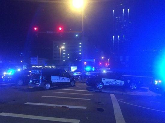Cảnh sát Arkansas đến hiện trường ngay sau vụ xả súng xảy ra vài phút