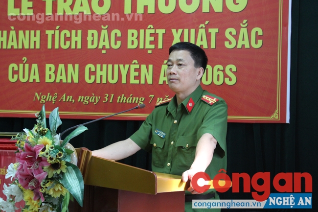 Đại tá Nguyễn Mạnh Hùng - Phó giám đốc Công an tỉnh phát biểu chỉ đạo