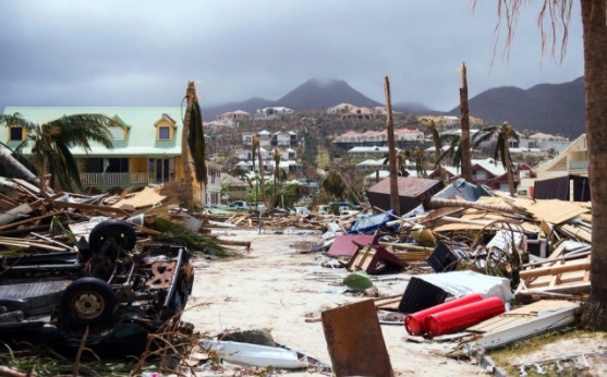 Hình ảnh tan hoang sau khi bão Irma đổ bộ và St Martin hôm 7-9. Ảnh: Telegraph