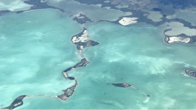  Quần đảo Florida Keys nhìn từ trên cao. Ảnh: AFP.