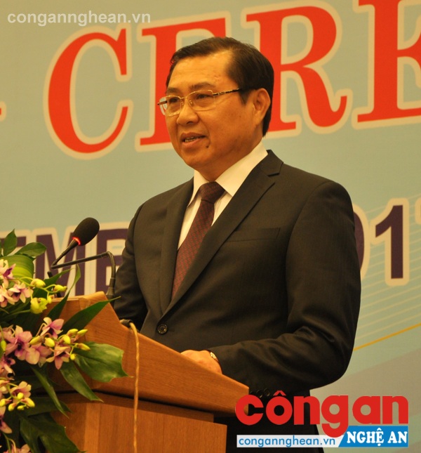 Chủ tịch UBND TP Đà Nẵng Huỳnh Đức Thơ phát biểu tại diễn đàn