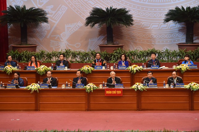 Các đồng chí lãnh đạo Đảng và Nhà nước dự Đại hội.