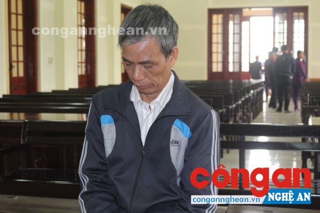  Bị cáo Trần Đình Chung tại tòa