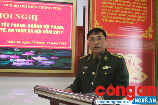 Đại tá Nguyễn Chí Tý, Trưởng phòng PCMT và TP, Bộ chỉ huy BĐB báo cáo kết quả 1 năm phối hợp hành động giữa 2 lực lượng