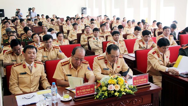 Lực lượng CSGT 20 tỉnh thành tham dự hội nghị