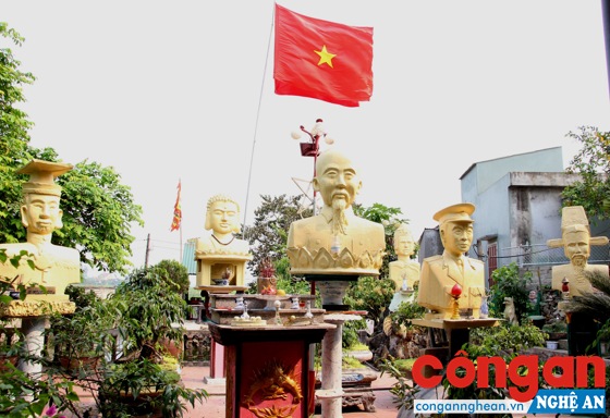 Khu vườn tượng tại nhà riêng của nghệ nhân Nguyễn Trọng Hà