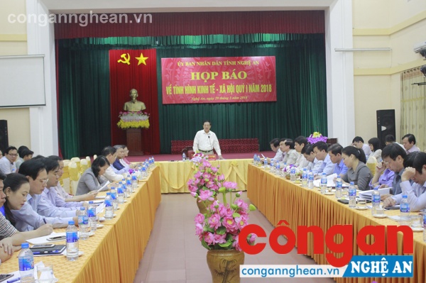 Đồng chí Lê Minh Thông- Phó Chủ tịch UBND tỉnh chủ trì kết luận hội nghị