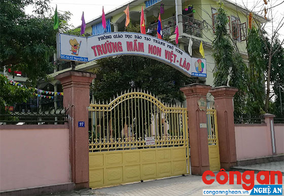 Trường Mầm non Việt - Lào (TP Vinh), nơi xảy ra vụ phụ huynh hành hung giáo sinh P.T.H. đang mang thai chỉ vì nghi ngờ vết bầm tím ở chân của con mình do cô giáo đánh